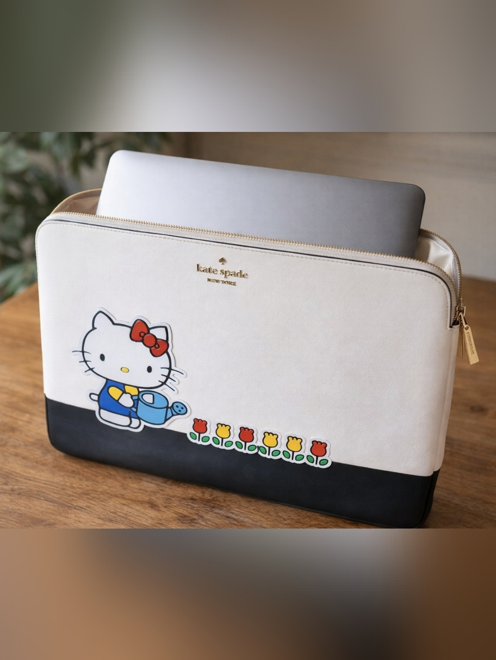 Kate Spade Laptop Sleeve / Clutch White Black – Cute Hello Kitty Design